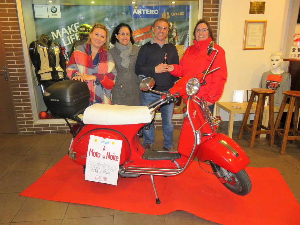 Petiscos da Alice acompanhados pela Moto da Noite