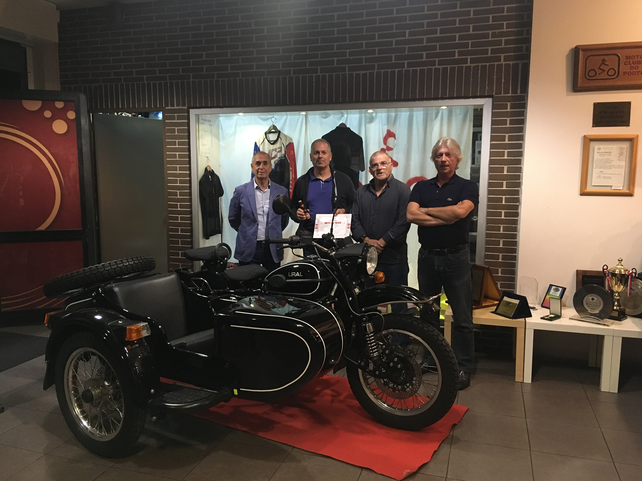 20190705 moto da noite